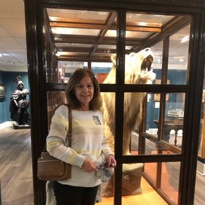 Meet your Posher, Pauline